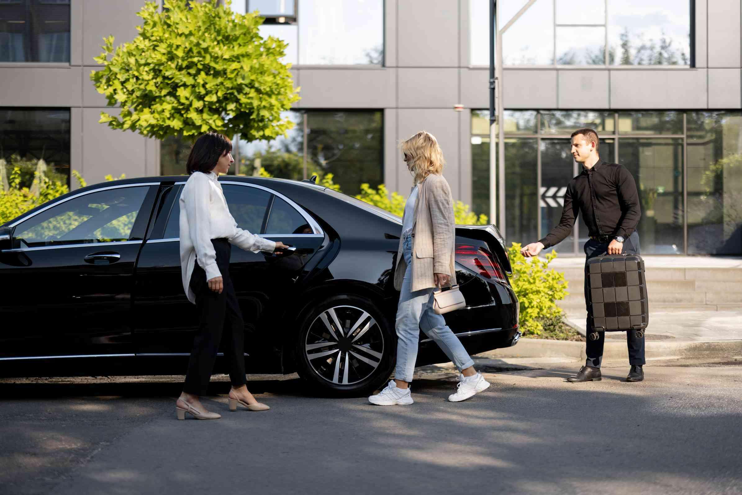 Drive Your Success: How Limo Affiliates Worldwide Connects Chauffeurs to Premium Clients